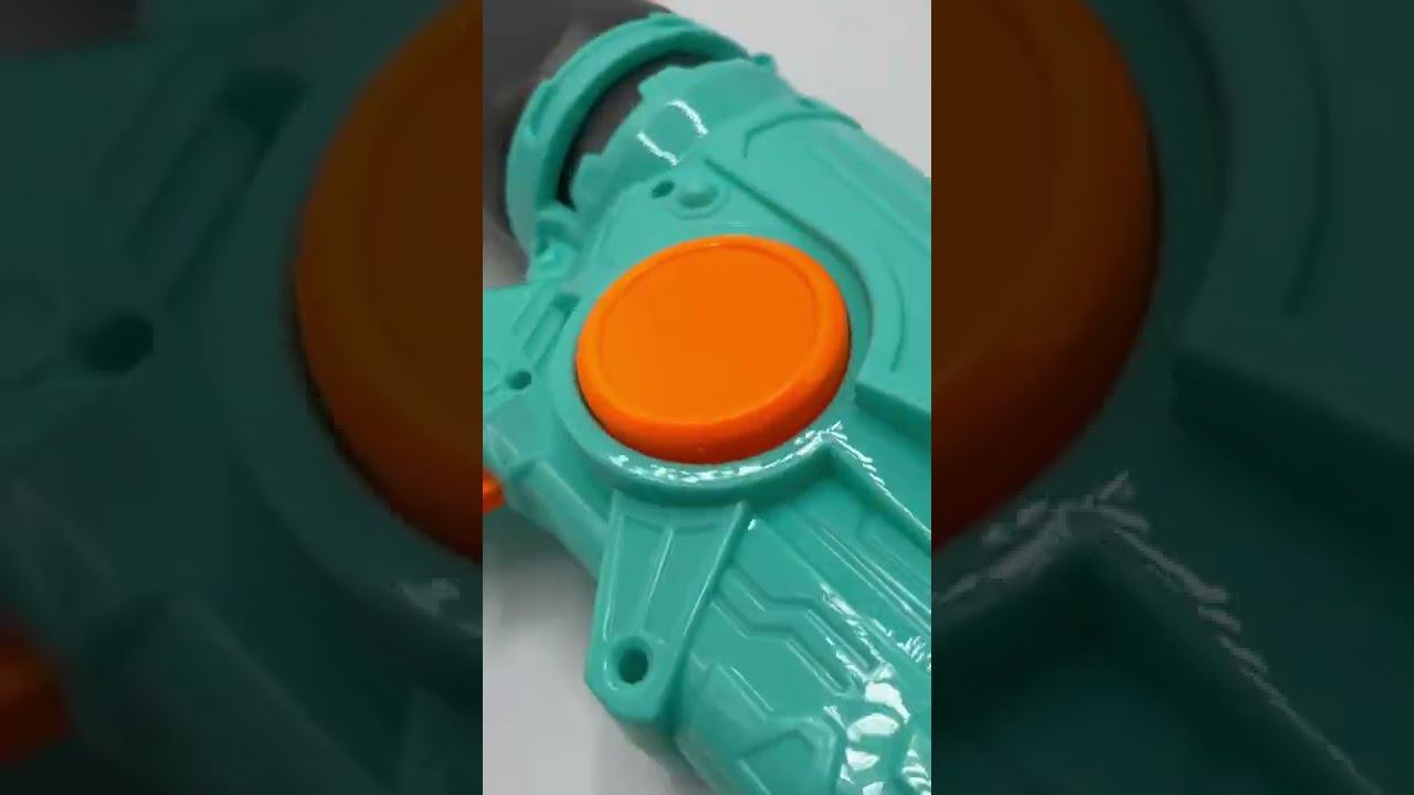 BAZUMI / Большой водный пистолет с помпой / водяное оружие с насосом игрушки смотреть онлайн