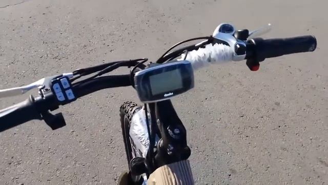 Wellness CROSS DUAL 1000W полноприводный электробайк! смотреть онлайн