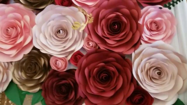 Fabulous Girls Rock red, pink, blush, burgundy paper flower arch and freestanding flowers смотреть онлайн