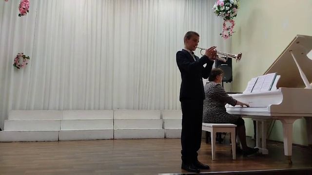 П.Чайковский "Неаполитанская песенка", исполняет Владислав Авдеев,концертмейстер Елена Буканина. смотреть онлайн