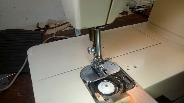 singer futura model 1000 problème de pignon смотреть онлайн