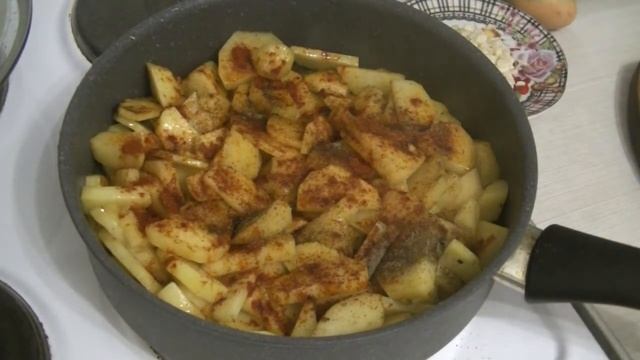 Жареная картошка с салом смотреть онлайн