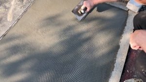 ЖЕЛЕЗНЕНИЕ БЕТОНА (УПРОЧНЕНИЕ ВЕРХНЕГО СЛОЯ БЕТОННОЙ ПОВЕРХНОСТИ)