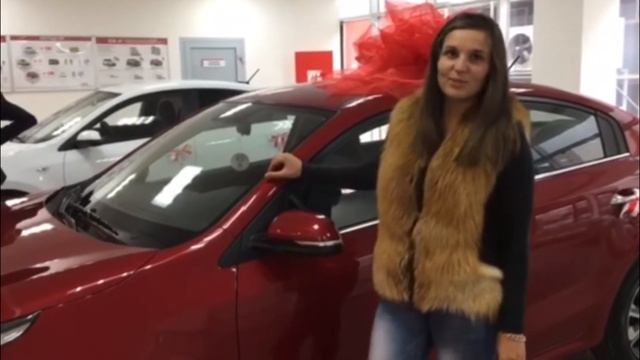 Отзыв счастливой обладательницы абсолютно нового KIA RIO смотреть онлайн