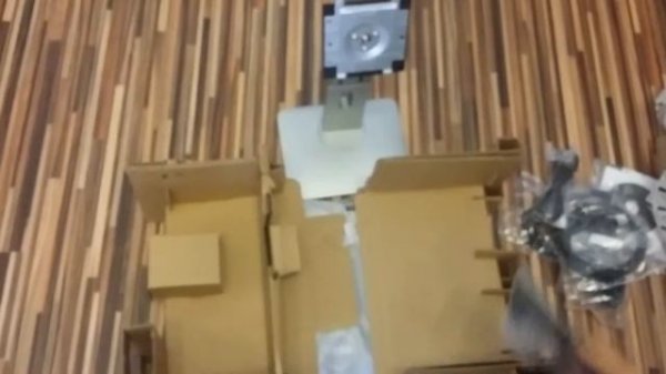 Dell Professional Monitor P2214H - UNBOXING