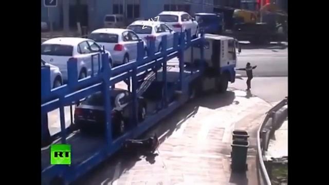 АНГЕЛ ХРАНИТЕЛЬ УБЕРЕГ смотреть онлайн