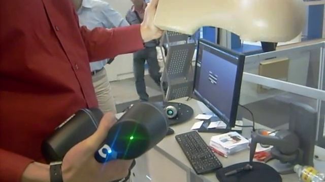 Процесс сканирования с помощью 3D сканера GO!SCAN 3D смотреть онлайн