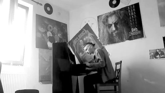 Marilyn Manson Heart shaped glasses cover piano смотреть онлайн