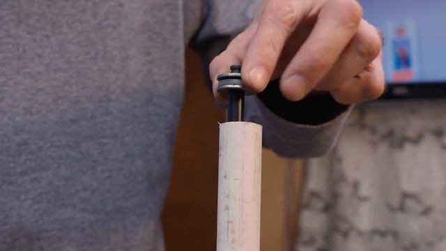 Ремонт офисного кресла. Фиксация Газлифта. Кресло опускается под весом и не поднимается смотреть онлайн