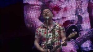 Максим Леонидов - Где-то далеко летят поезда, самолёты сбиваются с пути...