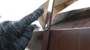 Установка крюков водостока (колхозный метод) .