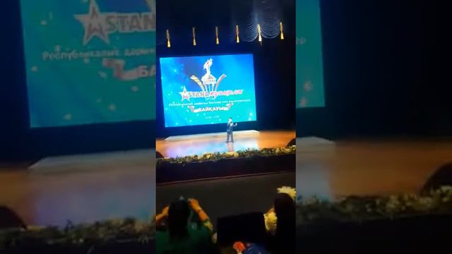 Ең жас əнші -жұлдыз 😍😍😍Шым қала жұлдызы -Нұршат смотреть онлайн