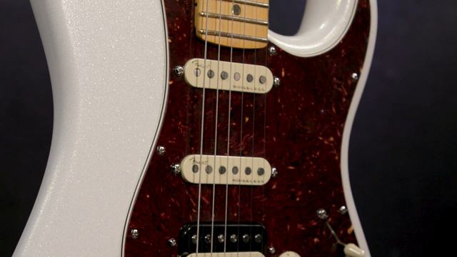 Fender American Ultra — Arctic Pearl Finish in 4K смотреть онлайн