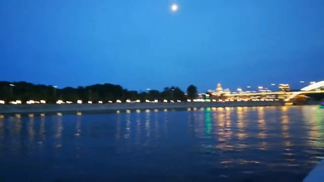 МОСКВА РЕКА смотреть онлайн