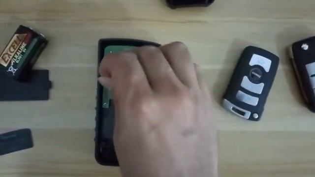 Xhorse Remote Tester for 315Mhz and 433Mhz IR keys - xhorsestore.co.uk смотреть онлайн