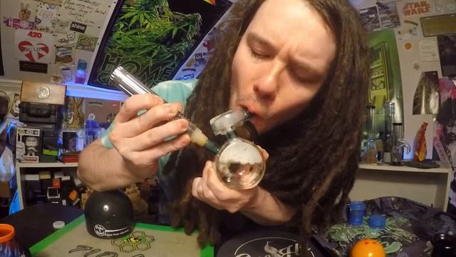 megatoke new month 24 mini bong смотреть онлайн