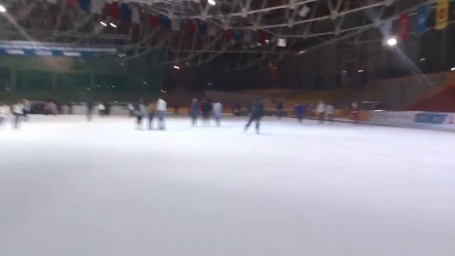 Каток на Крылатском, Москва смотреть онлайн
