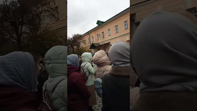 Лавра в последний путь смотреть онлайн