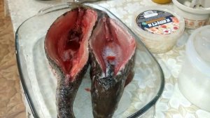 сазан фаршированный капустой с икрой #рыба #сазан