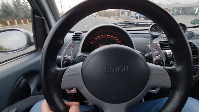 Volan cu padele pe Smart Fortwo 450 și head up display I Cum funcționează? смотреть онлайн