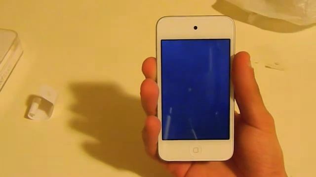 iPod touch 4th Gen 16gb white unboxing & demo смотреть онлайн