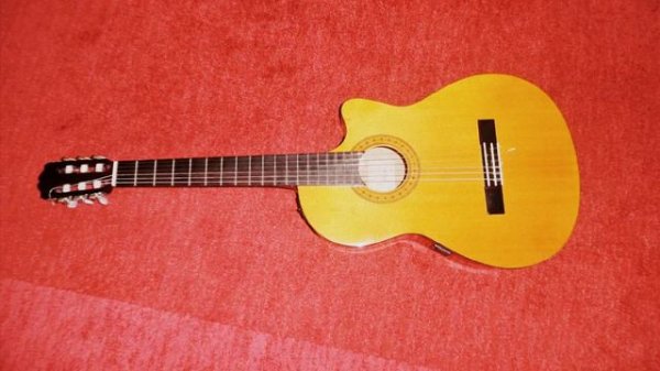 Takamine EG 124 C Classic Guitar  Review  Audio