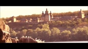 Максим и Лигалайз Небо засыпай  Bombino и Elenaduffy (karaoke.ru)