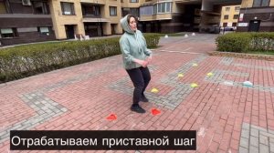 Фрисби для начинающих. Игра для детей с фрисби | ЗИГ ЗАГ