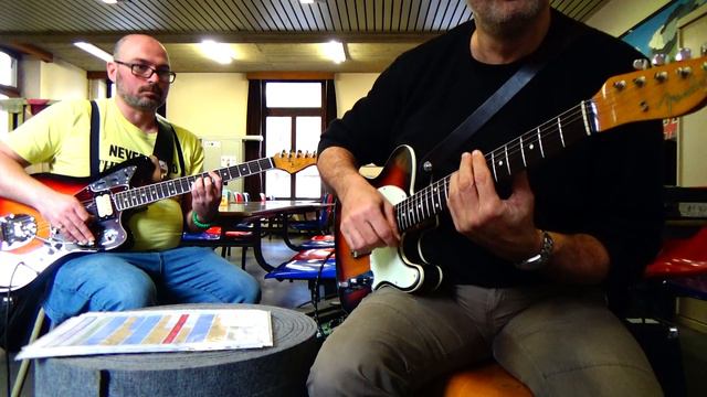 Blue Hotel - Chris Isaak - Whammy Bar Or Neck Torture