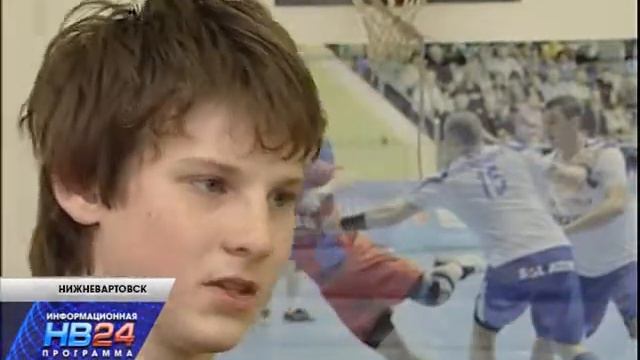 Школьники лезут в горы смотреть онлайн