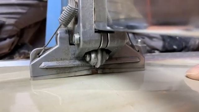 Как резать рельефную плитку? Какой нужен инструмент? смотреть онлайн