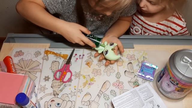 ПУПСИ СПАРКЛИ КРИТТЕРС принес почтальон для Вари! Poopsie Sparkly Critters Slime Surprise - WOW!!! смотреть онлайн