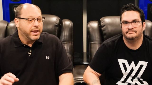 Why Hybrid Amps Give You the Best of Both Worlds | Vincent SA32 Pre Amp and SP332 Amplifier Review смотреть онлайн