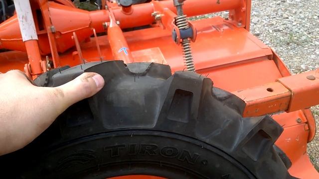 Шины на минитрактор 7-14 Tiron (Южная Корея) смотреть онлайн