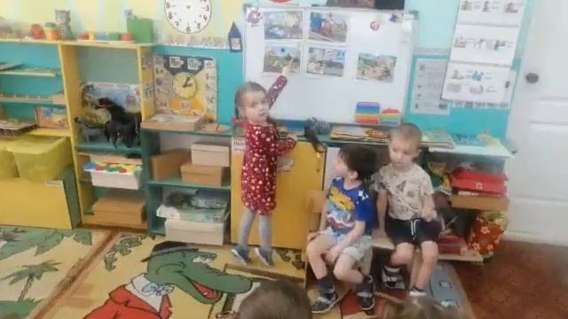 Акция во второй младшей группе "Капельки" "Безопасность на дорогах' смотреть онлайн