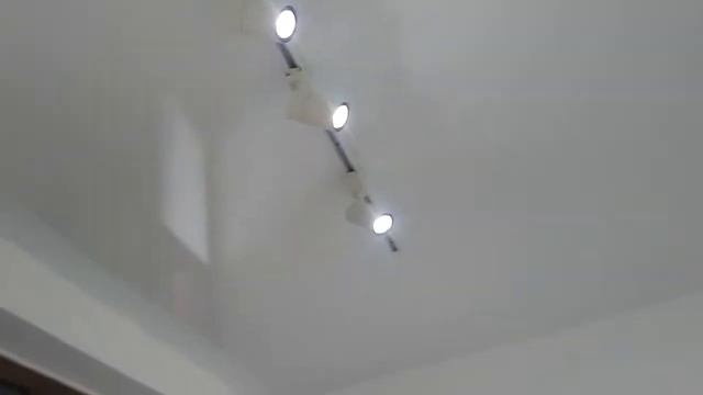 НАТЯЖНОЙ ПОТОЛОК трековый светильник смотреть онлайн