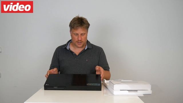 Unboxing: LG UP970 Ultra-HD Blu-ray Player смотреть онлайн