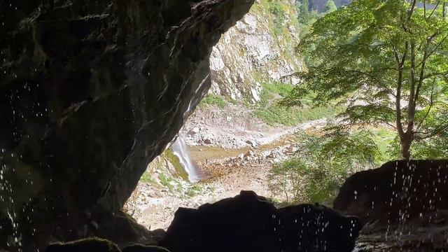 Пещера гегского водопада смотреть онлайн