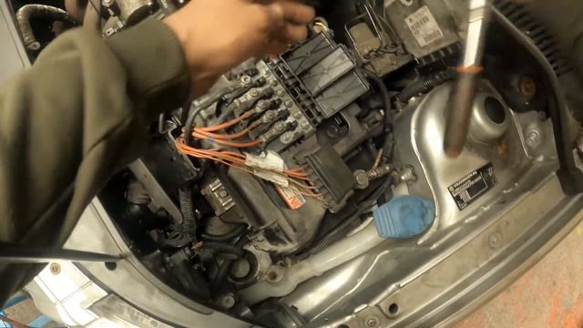 Volkswagen Polo Not charging the cars 12v battery Diagnosing Charging Alternator repair Faults смотреть онлайн