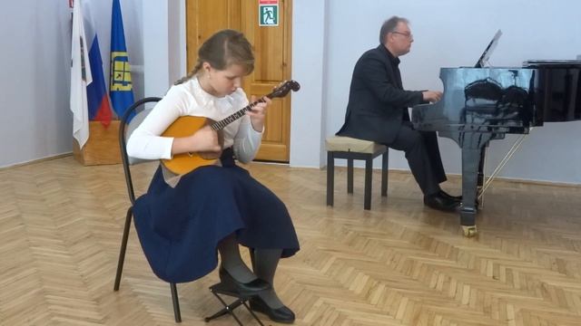 Подгузова Валерия(домра) 3 кл. ДШИ "Форте" г.Тольятти Укр.танец "Ой гоп, тай ни ни". Обр. С.Федоров смотреть онлайн