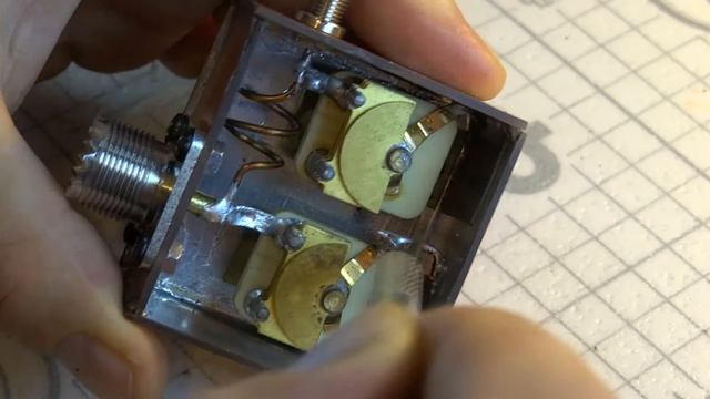 Простое согласующее устройство для УКВ диапазона.Простое согласующее устройство для УКВ диапазона. смотреть онлайн