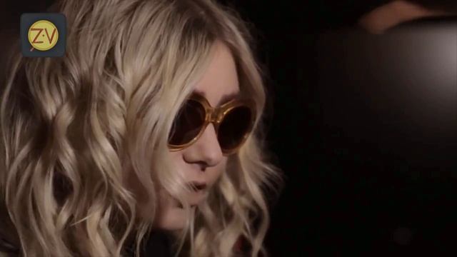 The Pretty Reckless - writing new material (Русский перевод) смотреть онлайн