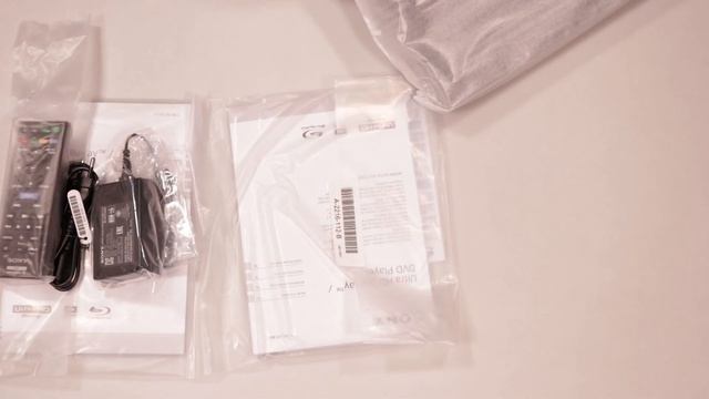 Unboxing Sony Blu-Ray 4K Player UBP-X500 смотреть онлайн