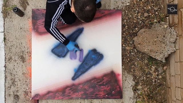 Холст большого размера 100 на 100 см "Оптик" 2020. Картина баллончиками смотреть онлайн