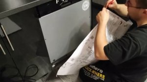 Не фиксируется (не держится) дверца посудомойки BOSCH SMV25EX03R