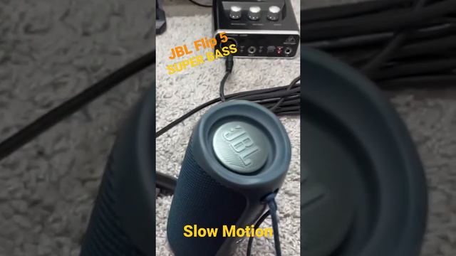 JBL Flip 5 Extra BASS💥 in Slow Motion(Cámara Lenta) смотреть онлайн