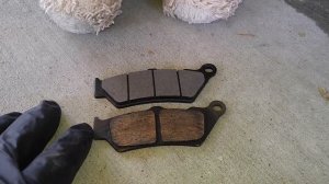 Jaysbigadventure  BMW K1600 Rear brake pad replacement