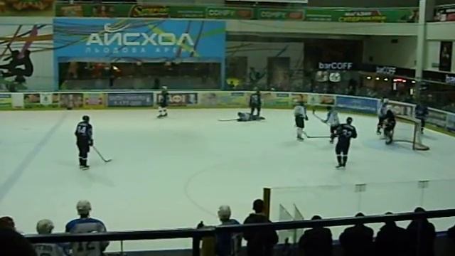 Падения хоккеистов смотреть онлайн