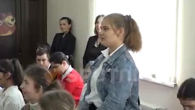 Фонд 'Ашана' представил проект 'Искусство без границ' во вспомогательной школе Сухуми смотреть онлайн