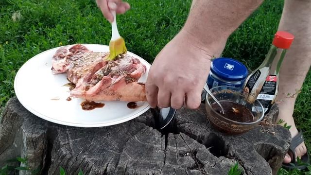 Свиная нога на мангале ( супер маринад) смотреть онлайн